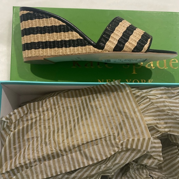 COPY - Kate Spade Linda Striped Wedge Sandals Size 9.5 - Picture 9 of 10